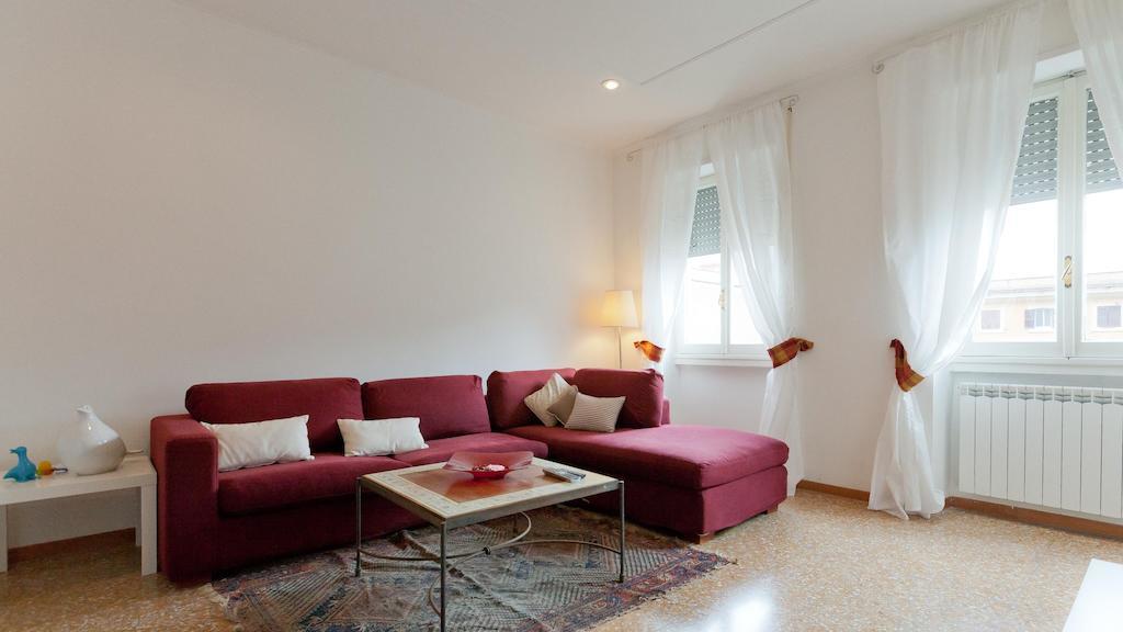 Apartment In Trastevere