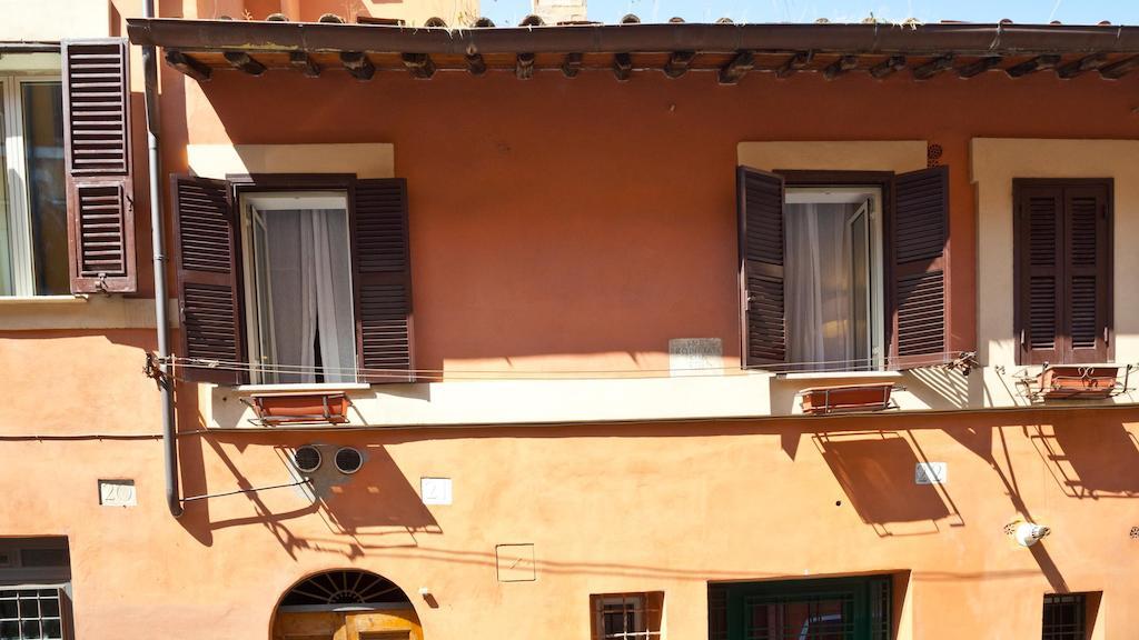 Apartment In Trastevere
