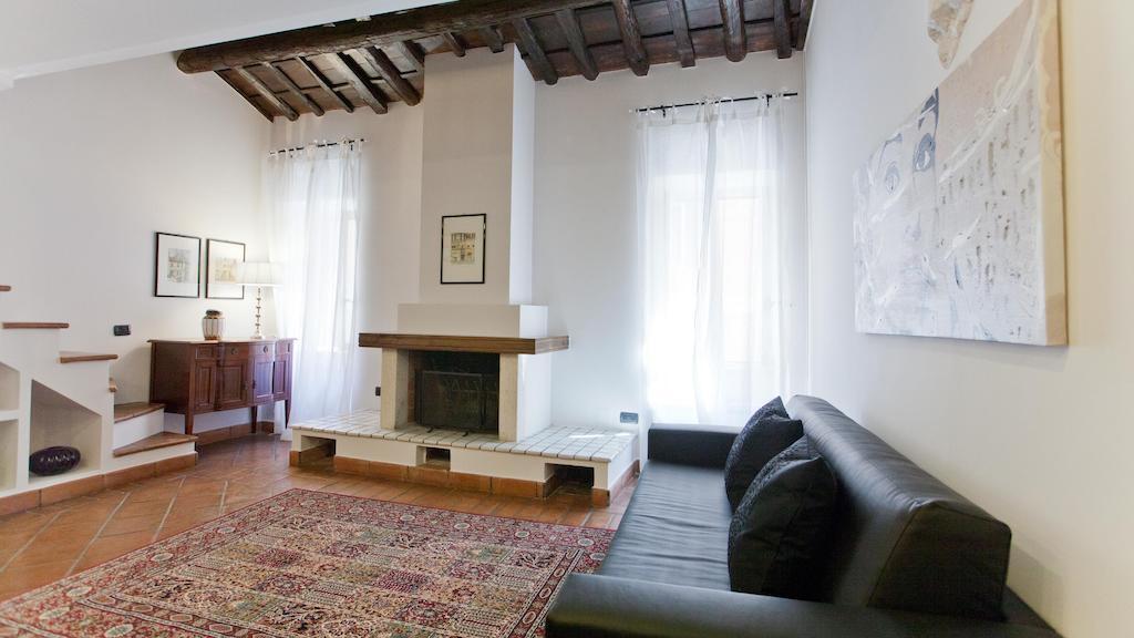 Apartment In Trastevere